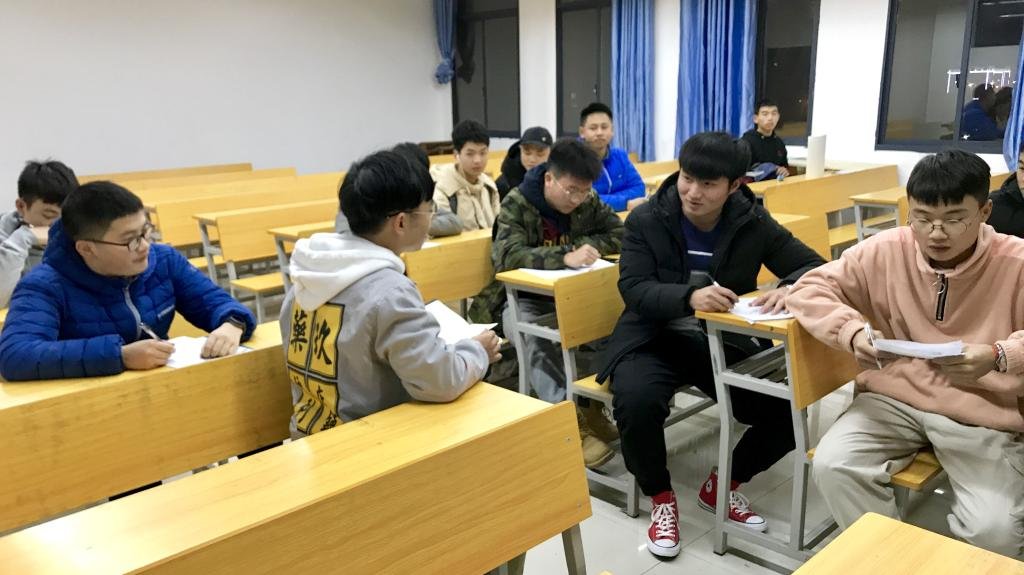 土木工程学院积极开展2019年湖南城市学院大学生志愿者寒假“感恩母校行”社会实践活动-土木工程学院
